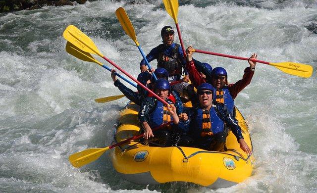 River Rafting Activities